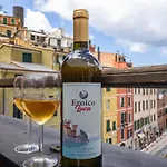 La Casa Di Eroico Vino Vernazza
