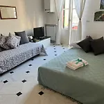 Apartahotel La Casa Di Eroico Vino 3*
