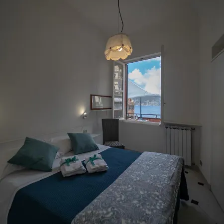 La Casa Di Eroico Vino アパートホテル