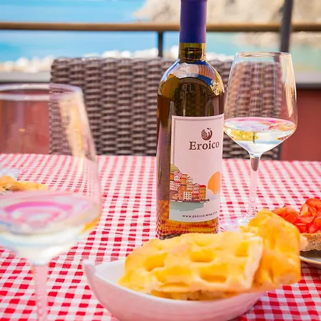 La Casa Di Eroico Vino * Vernazza